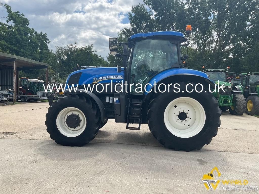 New Holland T 7.210 الجرارات
