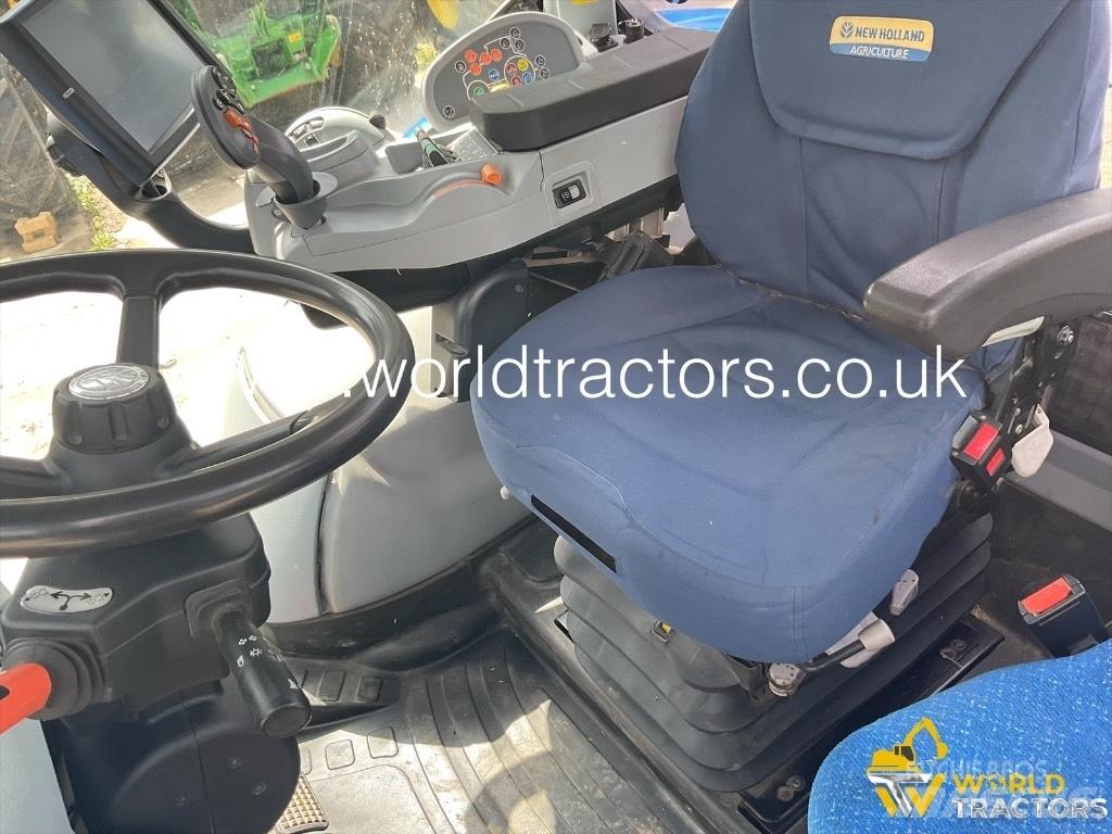 New Holland T 7.210 الجرارات
