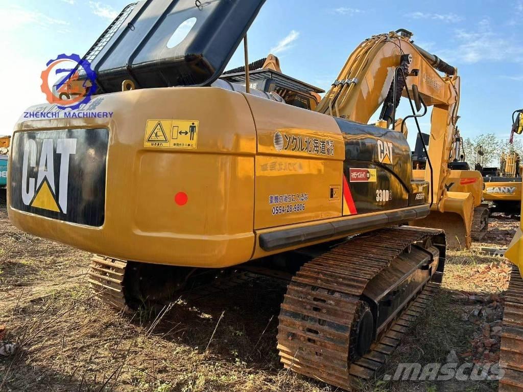 CAT 330 D2 LC حفارات زحافة