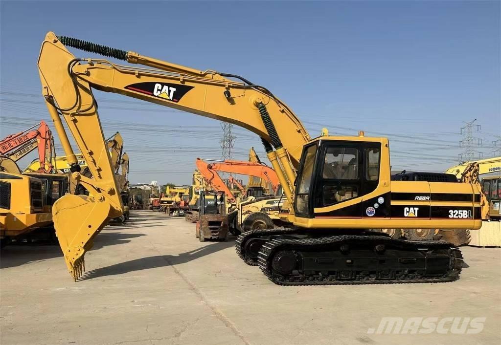CAT 325 B L حفارات زحافة