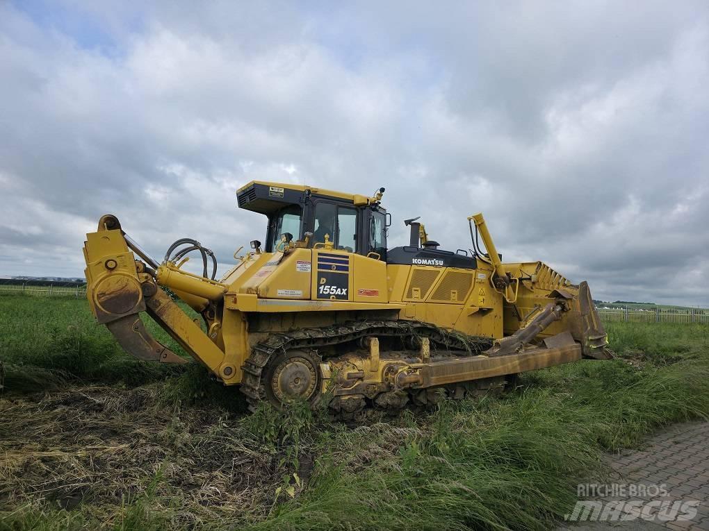 Komatsu D155AX-8 بلدوزرات مجنزرة