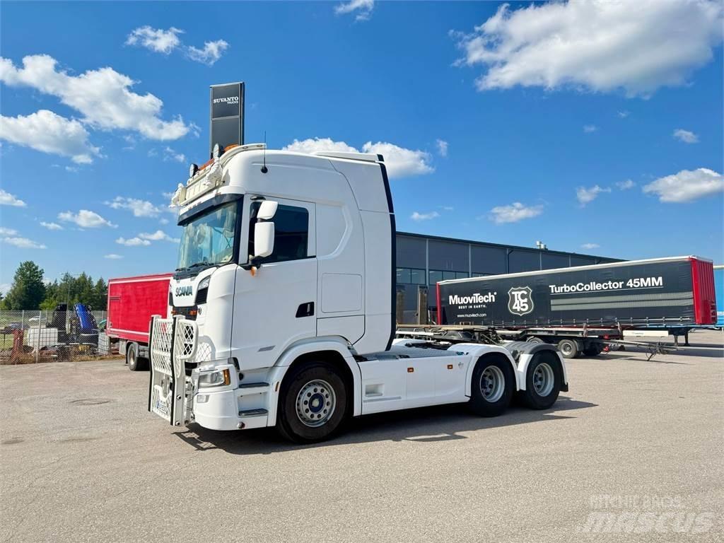 Scania S580 6x4 وحدات الجر