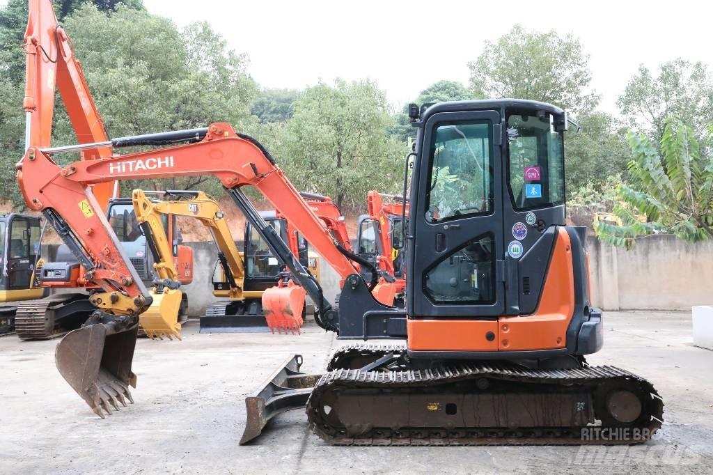 Hitachi ZX 55 USR حفارات صغيرة أقل من 7 طن (حفارات صغيرة)