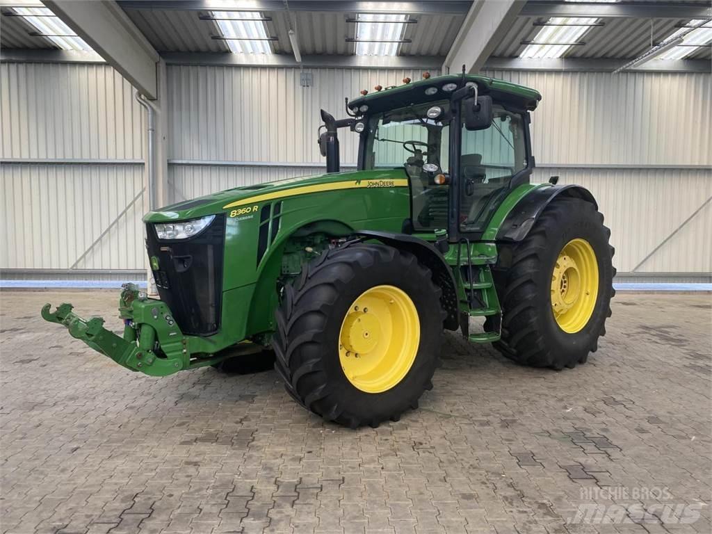 John Deere 8360R الجرارات