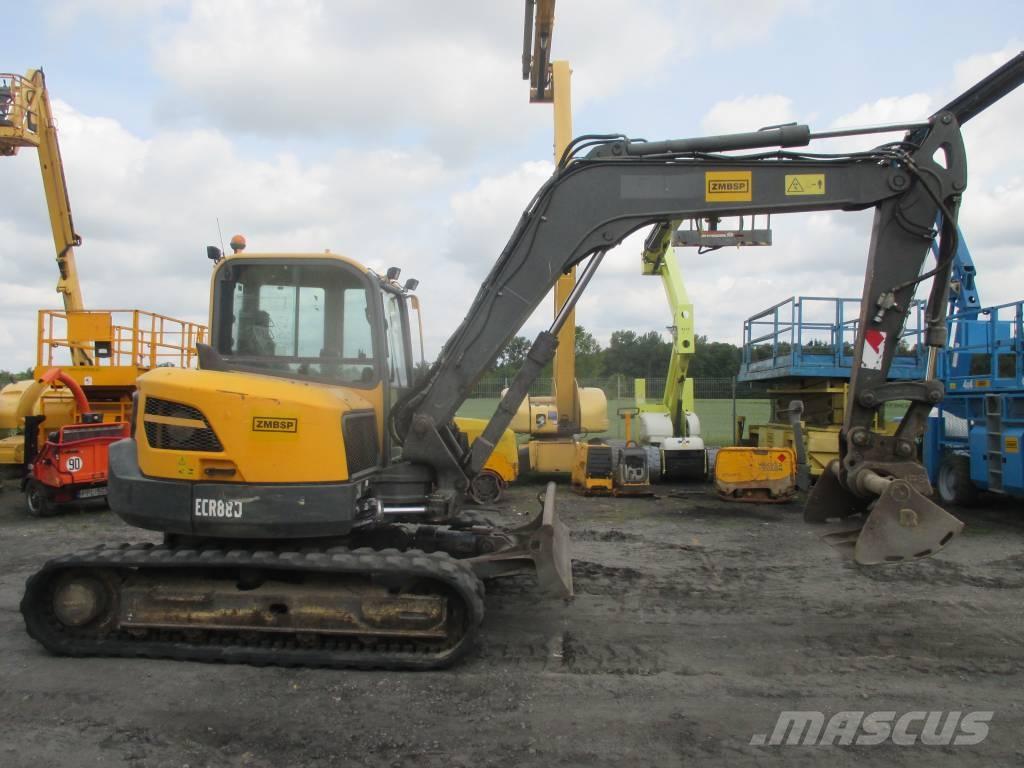 Volvo ECR 88 D حفارات وسط 7 طن - 12 طن