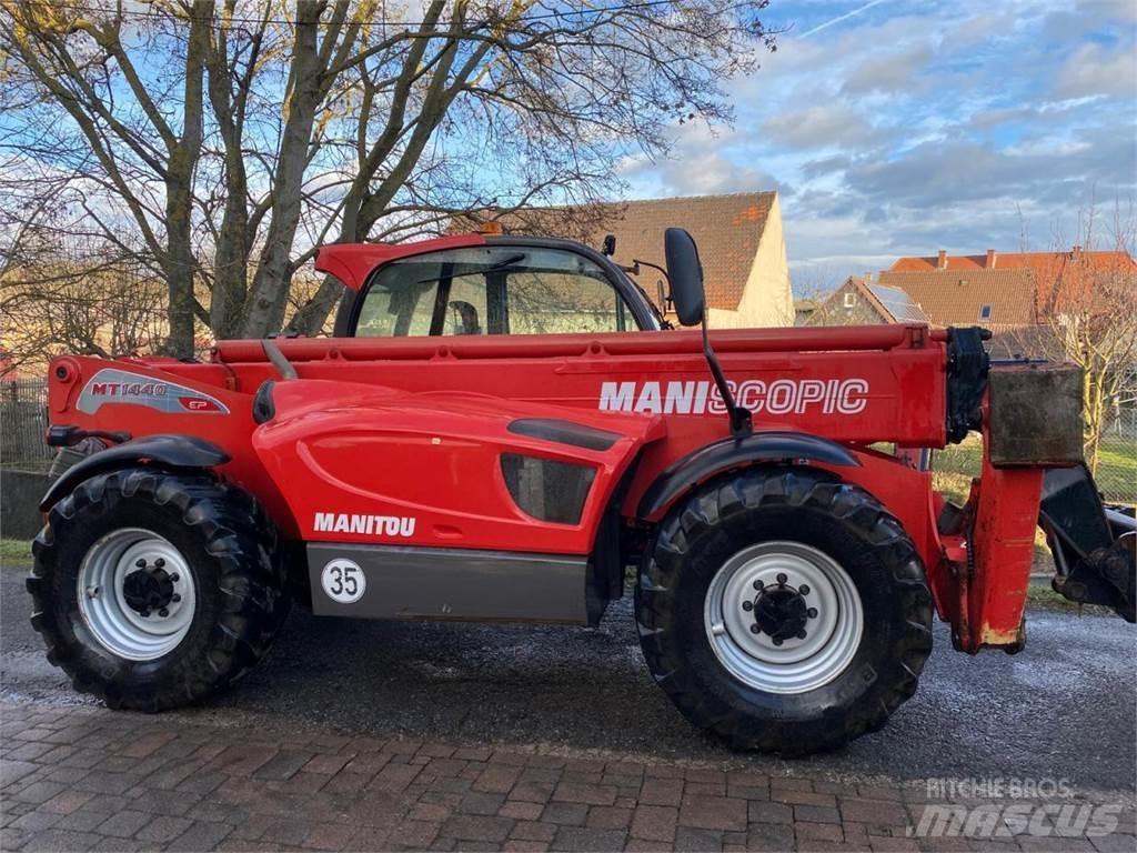 Manitou MT 1440 معدات مناولة لأغراض الزراعة