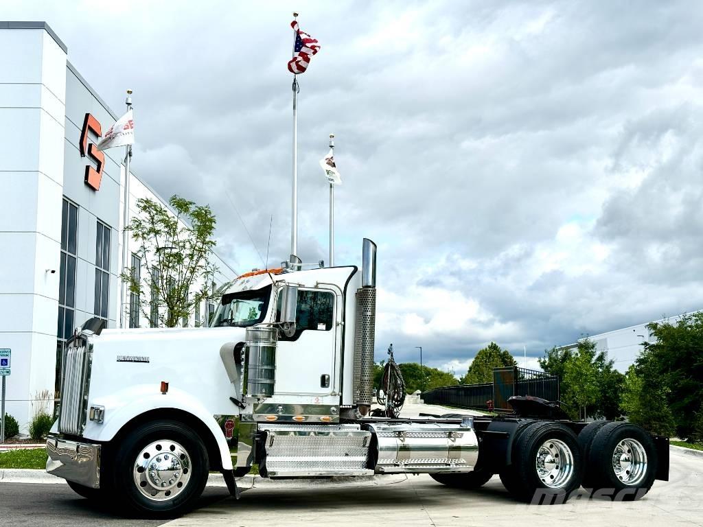 Kenworth W 900 وحدات الجر