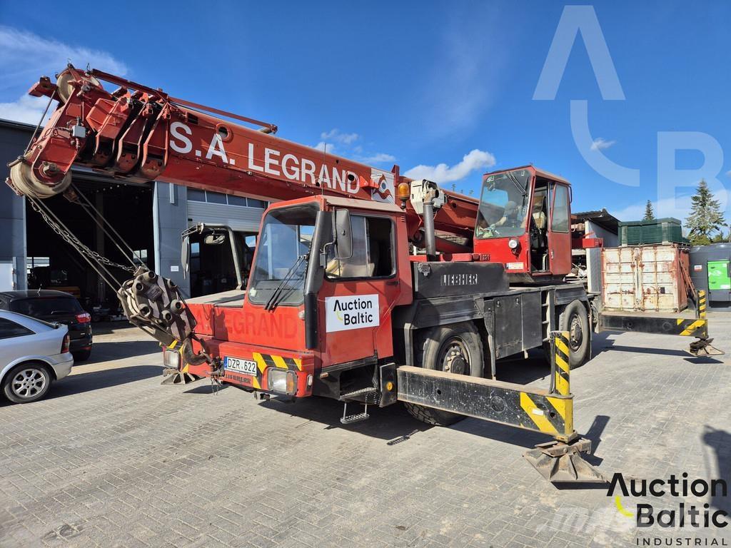 Liebherr UTM 526 شاحنات الرافعات