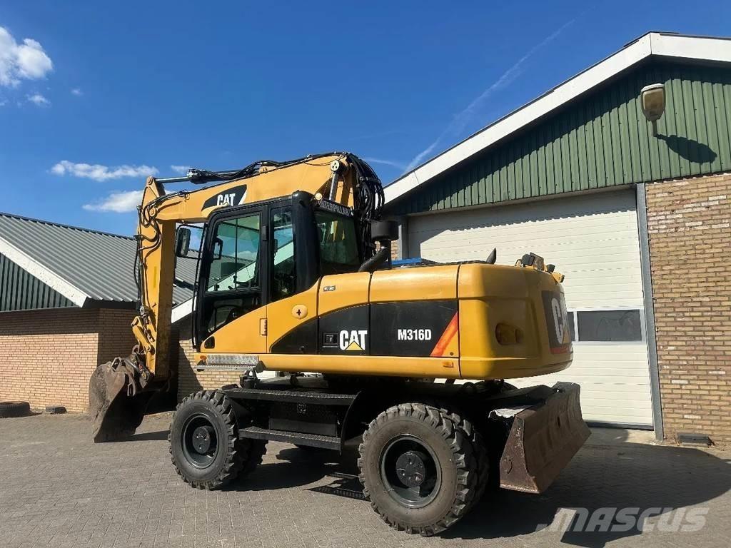 CAT M316D حفارات بعجل
