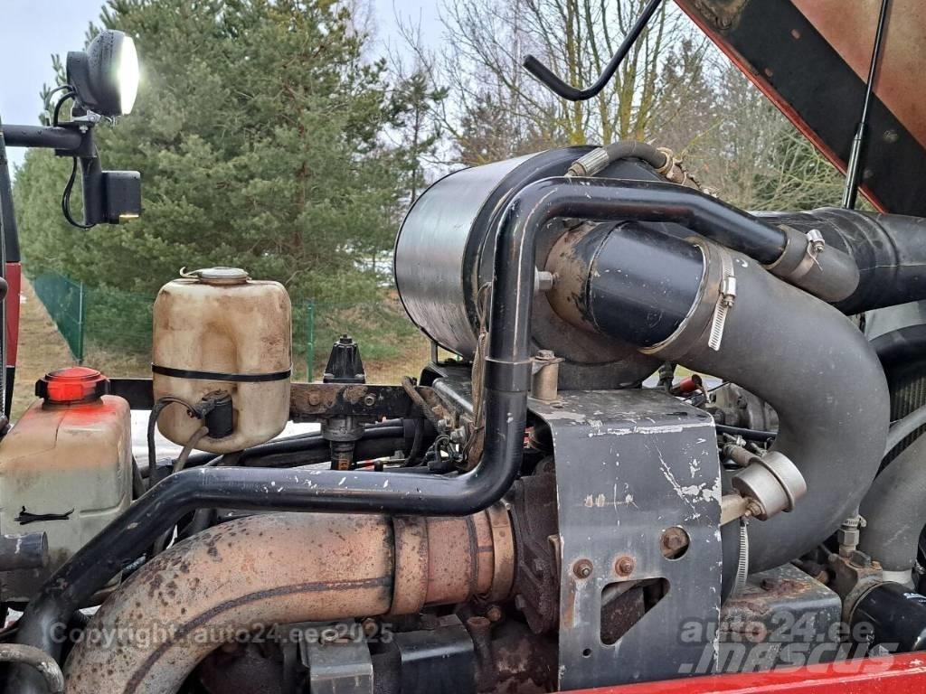 Case IH 7220 الجرارات