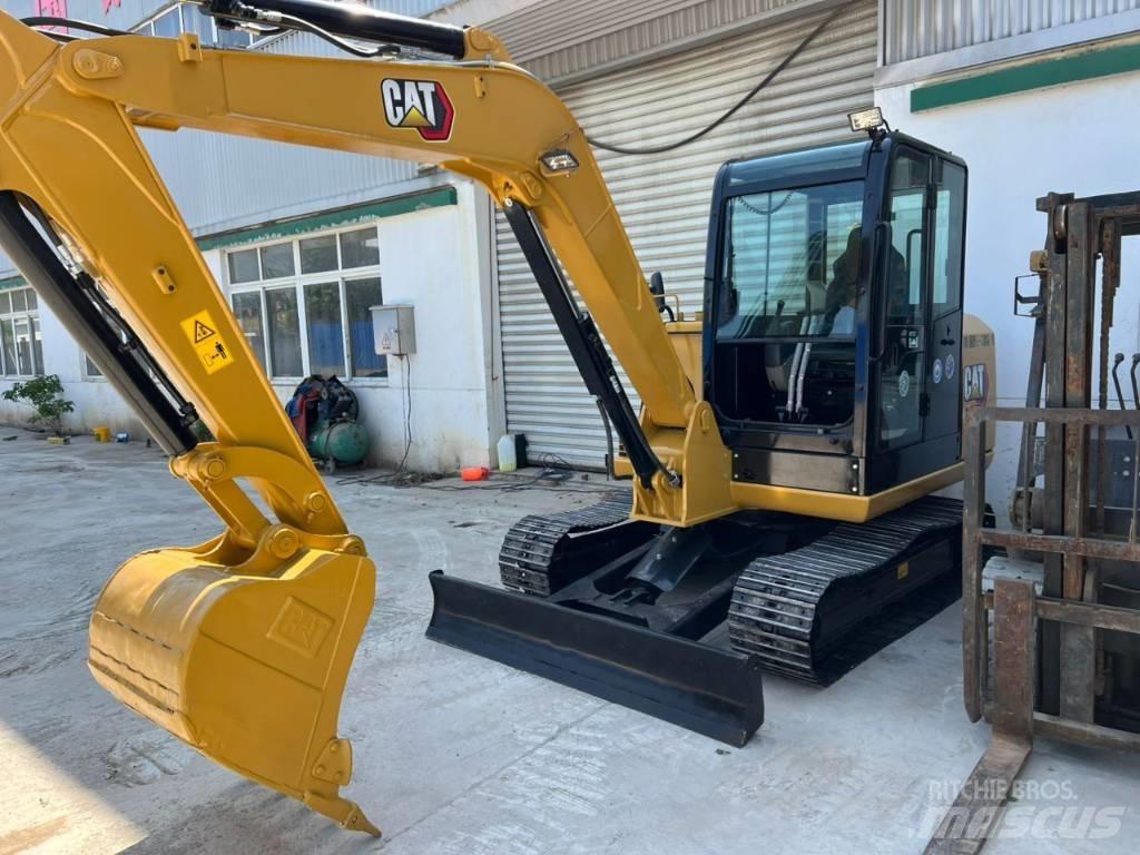 CAT 305.5 حفارات زحافة