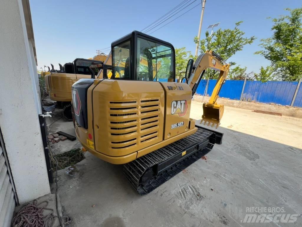 CAT 305.5 حفارات زحافة