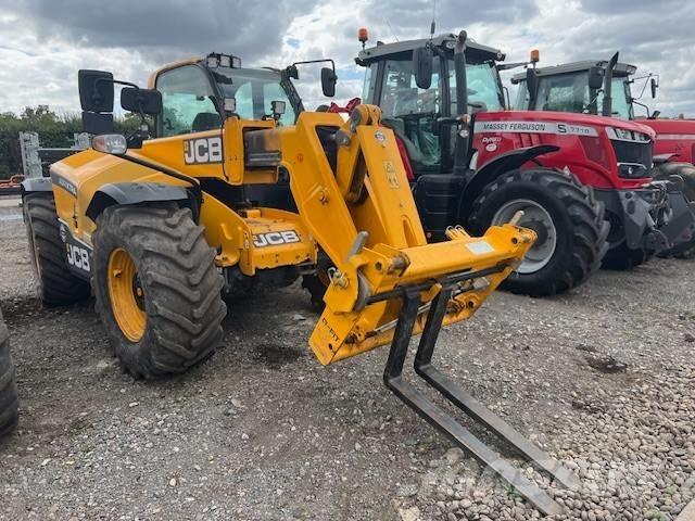 JCB 538-60 معدات مناولة لأغراض الزراعة