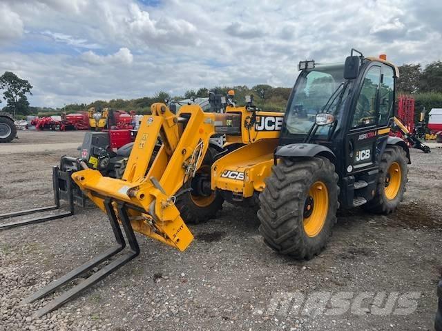 JCB 538-60 معدات مناولة لأغراض الزراعة