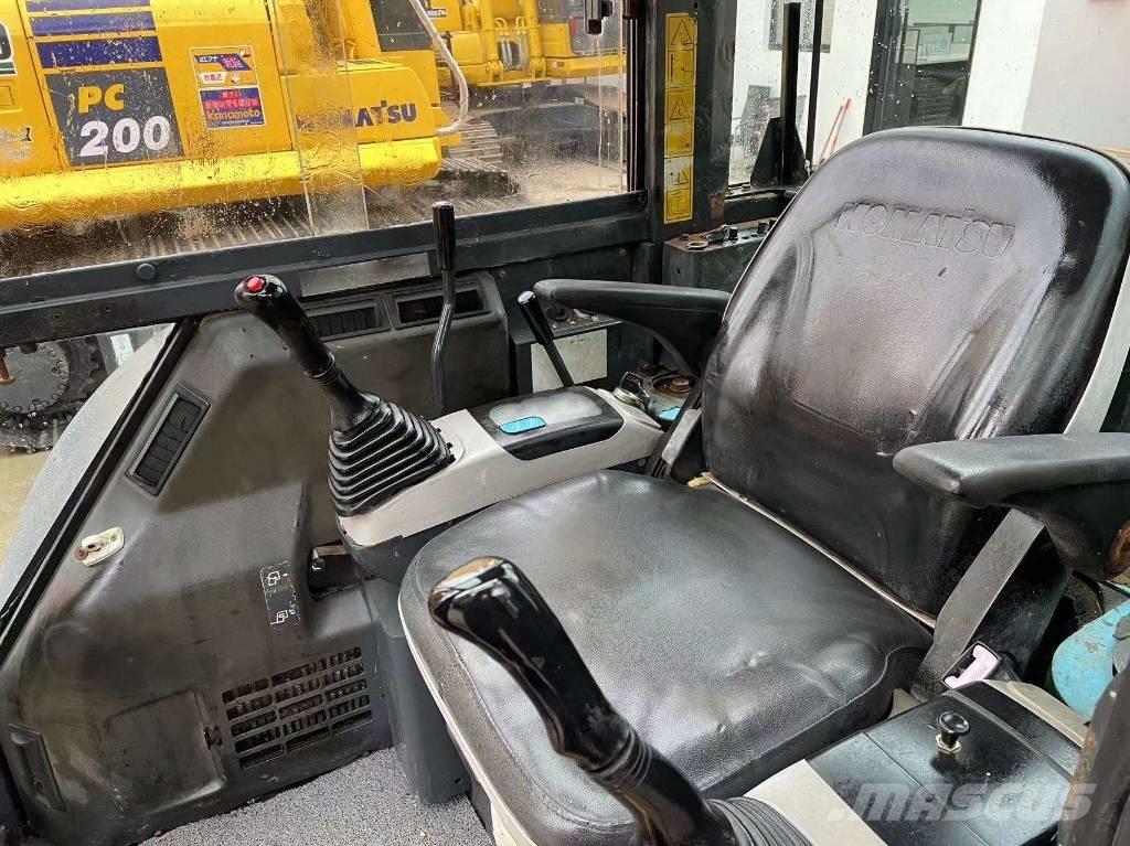 Komatsu PC 55 MR حفارات صغيرة أقل من 7 طن (حفارات صغيرة)