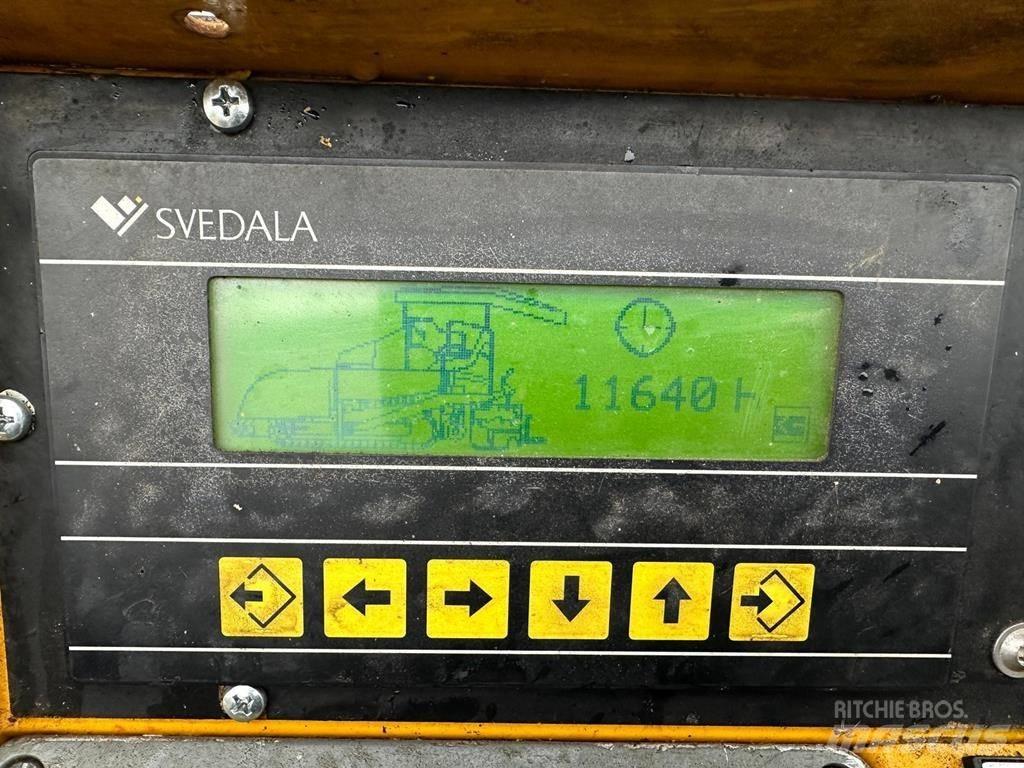 Demag DF 135 C معدات السفلتة