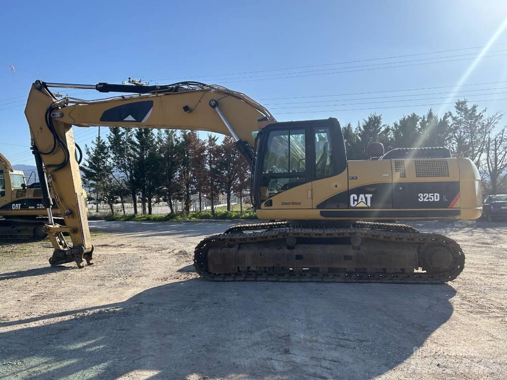 CAT 325 D L حفارات زحافة