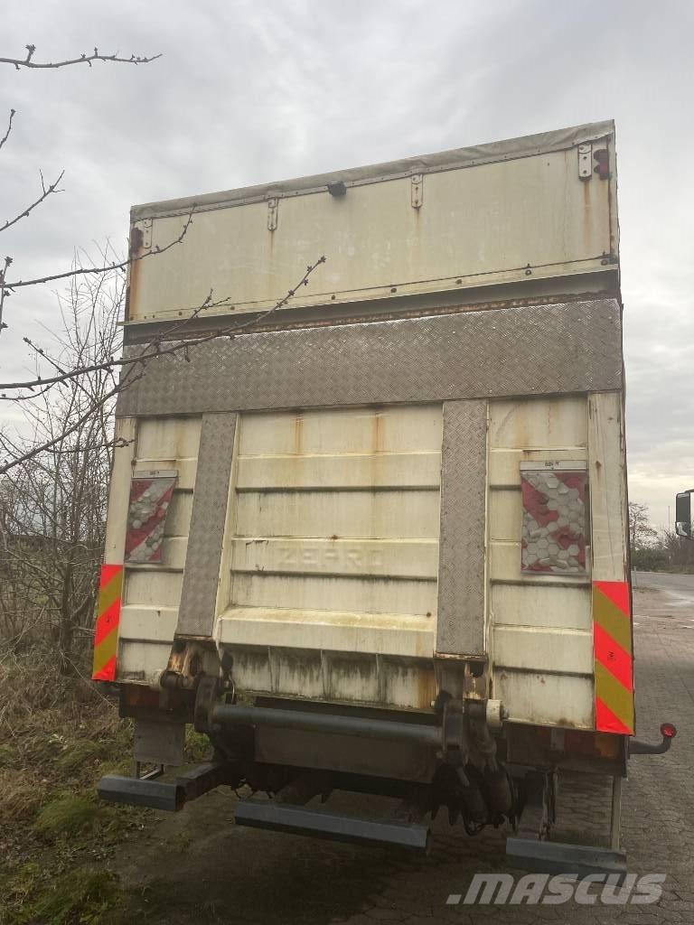 MAN TGM 15.250 شاحنات ذات هيكل صندوقي