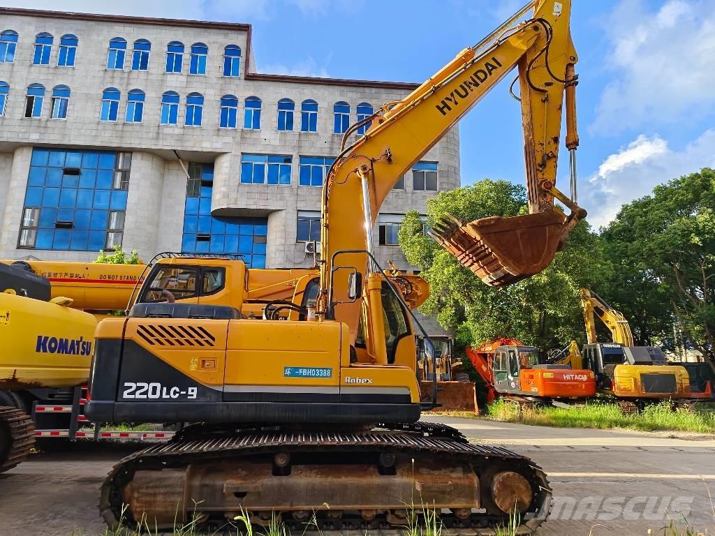 Hyundai R 220LC-9S حفارات زحافة