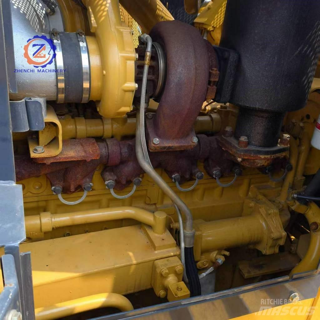 Shantui SD 22 بلدوزرات مجنزرة
