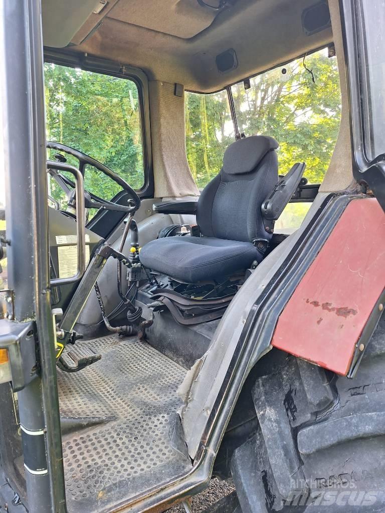 Case IH 845 XL الجرارات