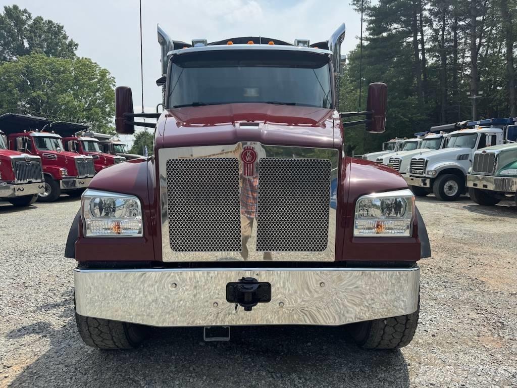 Kenworth T 880 شاحنات قلابة