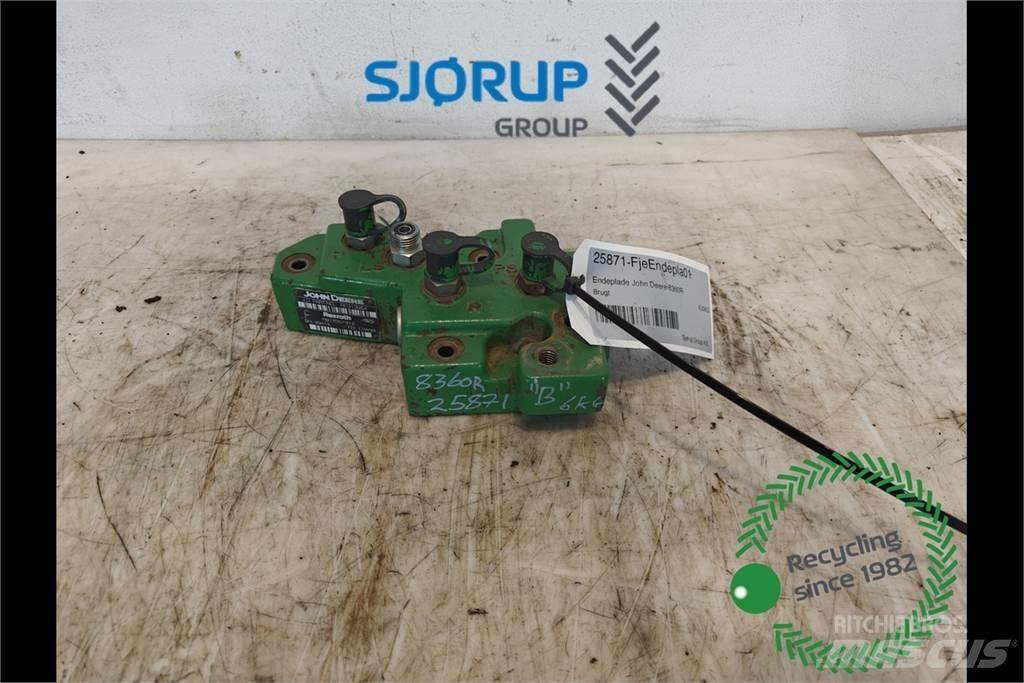 John Deere 8360R ملحقات أخرى للجرارات