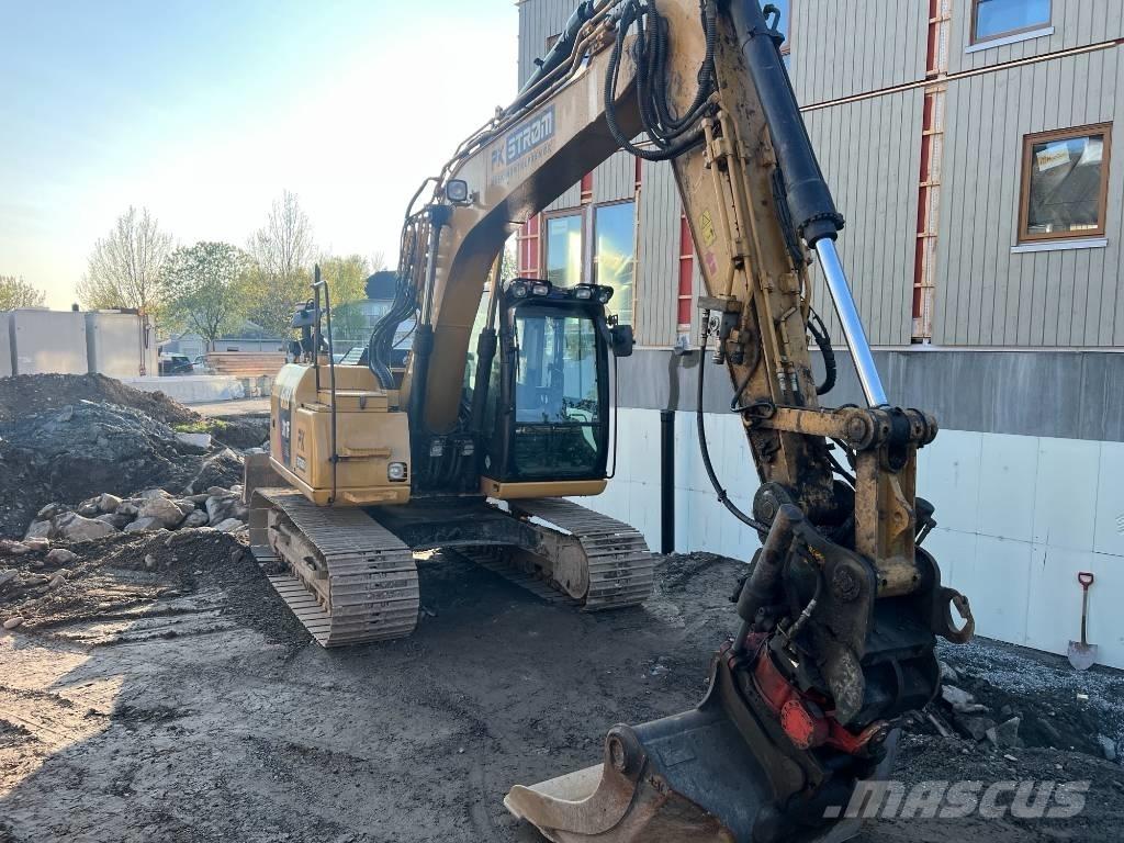 CAT 311 F LRR حفارات زحافة