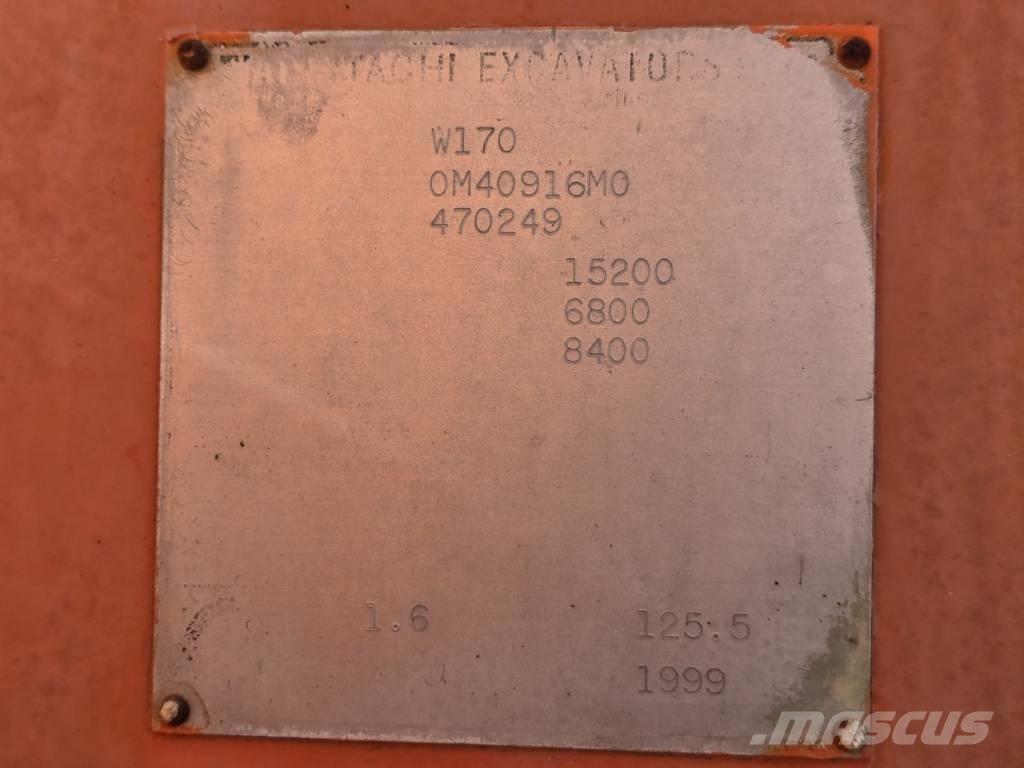 Fiat-Hitachi W170 لوادر بعجل