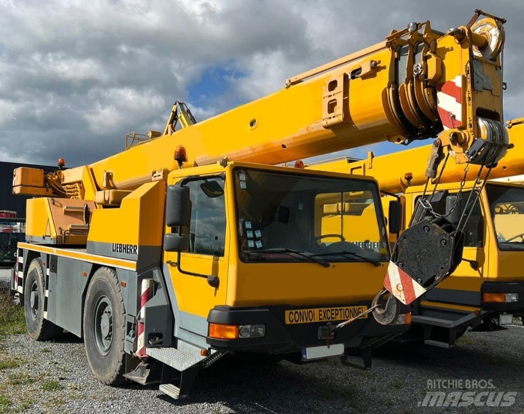 Liebherr LTM 1030-2 رافعات الطرق الوعرة