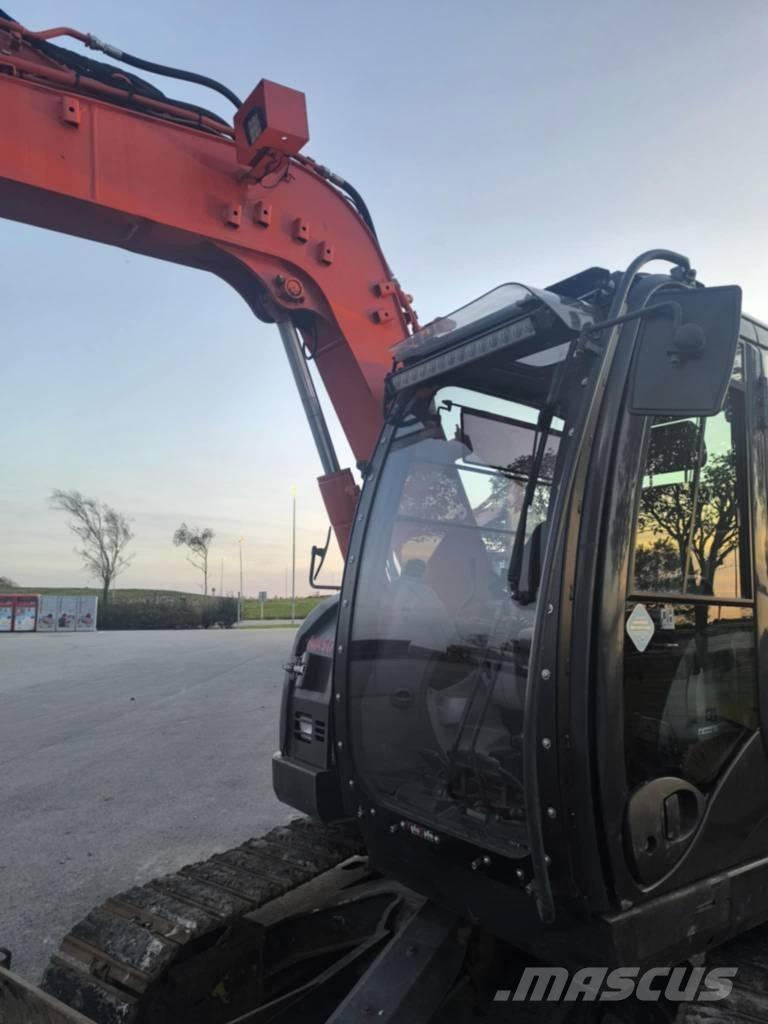 Hitachi ZX 85 US-5 حفارات وسط 7 طن - 12 طن