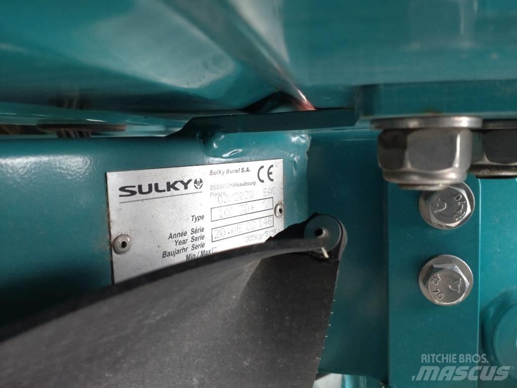 Sulky DX 30+ معدات فرد المواد المعدنية