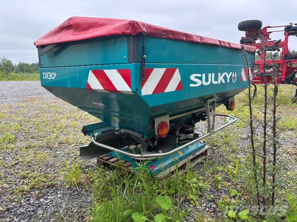 Sulky DX 30+ معدات فرد المواد المعدنية