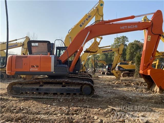 Hitachi ZX250 حفارات زحافة