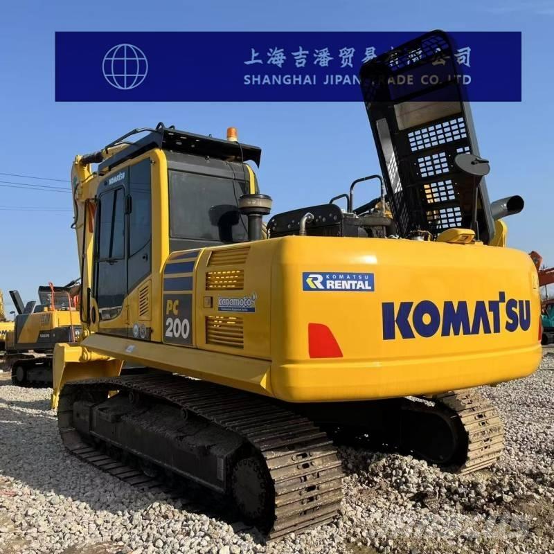 Komatsu PC 200 حفارات زحافة