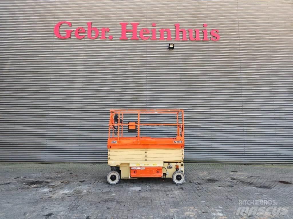 JLG 3246 ES رافعات مقصية الشكل