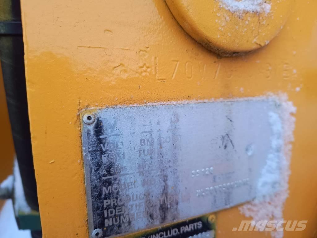 Volvo L70 لوادر بعجل