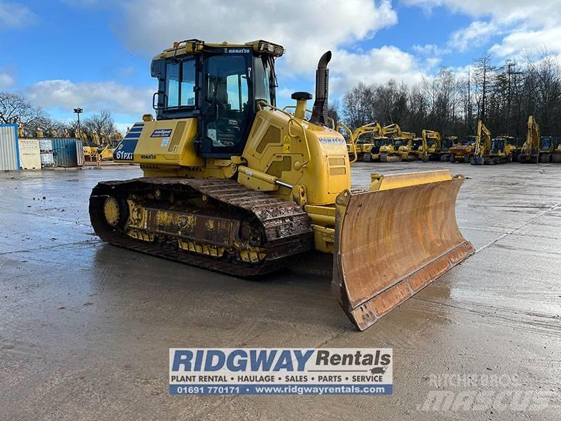 Komatsu D 61 PXI-24 بلدوزرات مجنزرة