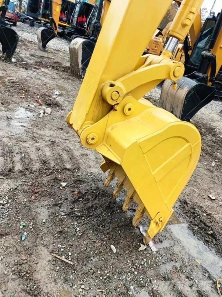 Komatsu PC 70-8 حفارات زحافة