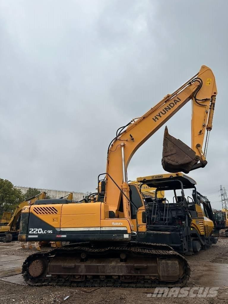 Hyundai 220LC-9S حفارات زحافة