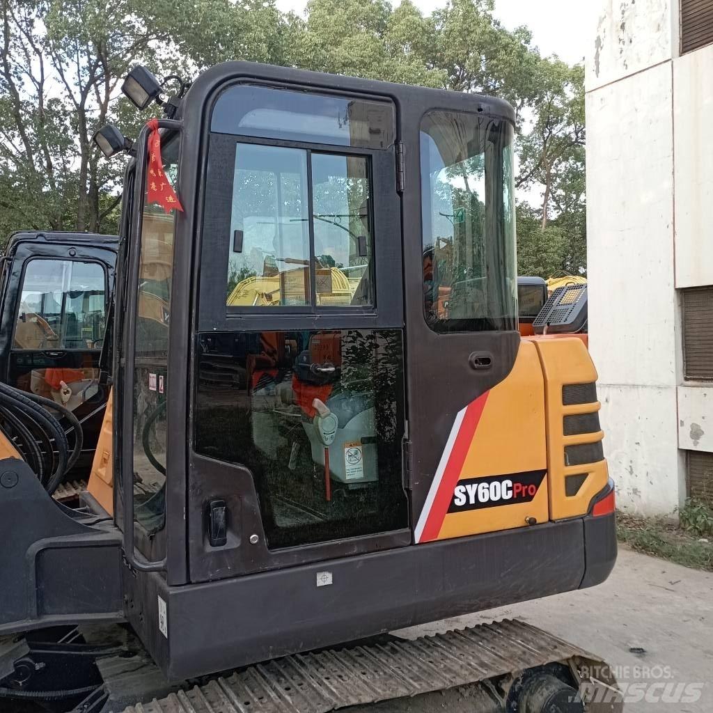 Sany SY 60 C حفارات زحافة