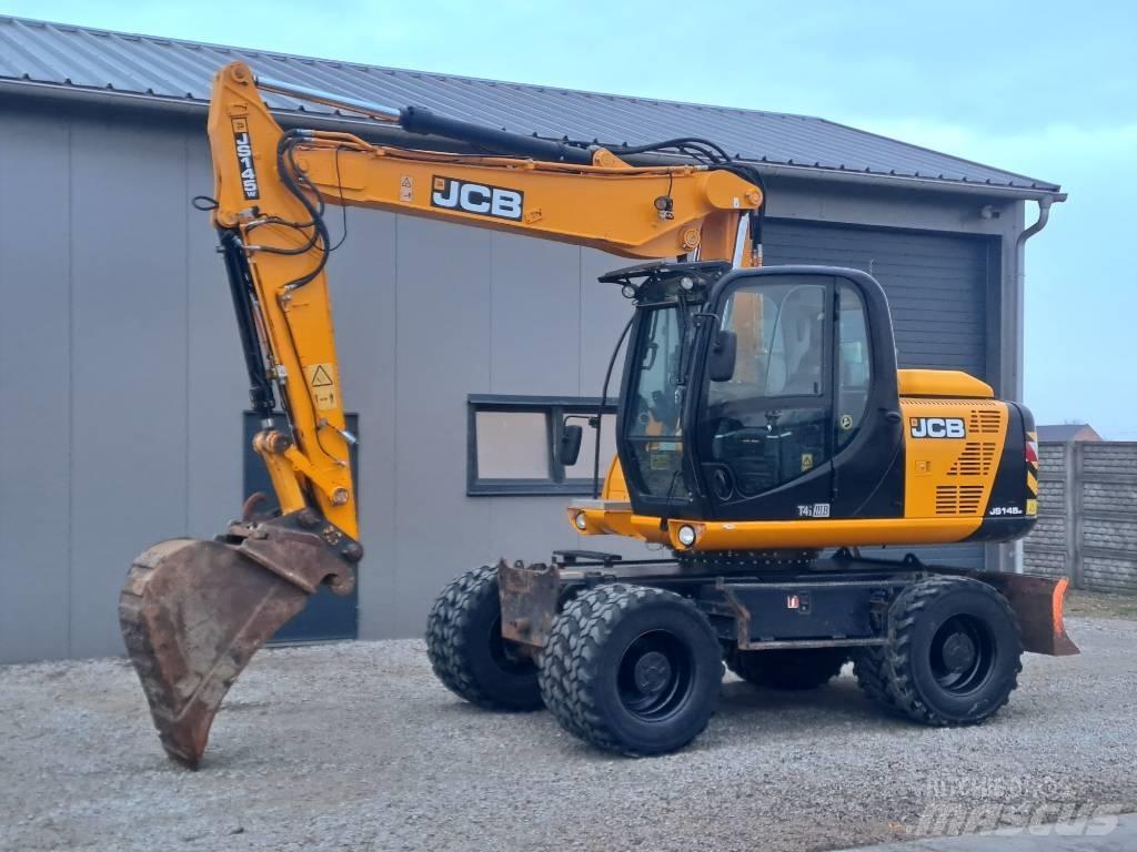 JCB JS145 W حفارات بعجل