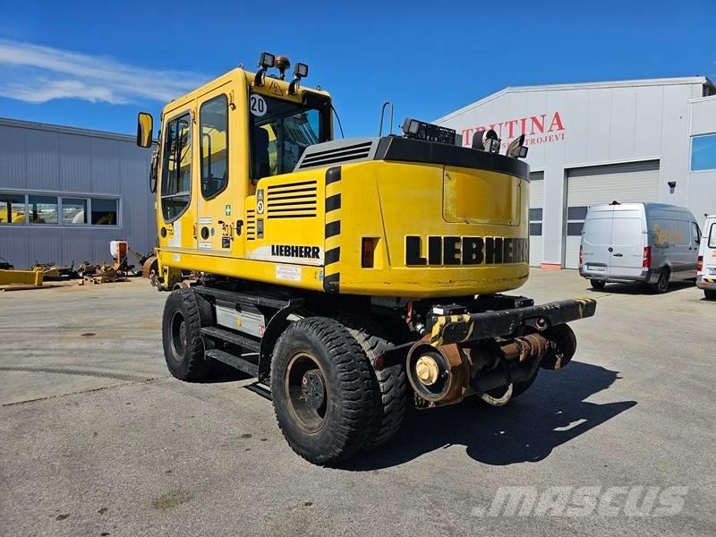 Liebherr A 900 C ZW حفارات بعجل