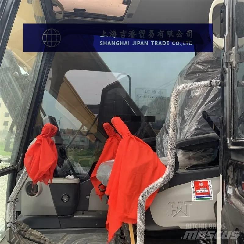 CAT 324 D حفارات زحافة