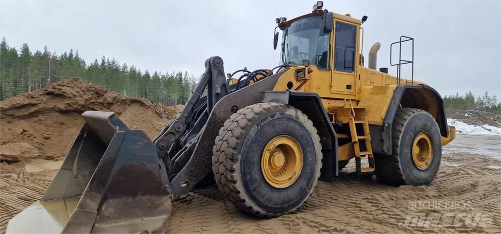 Volvo L220E لوادر بعجل