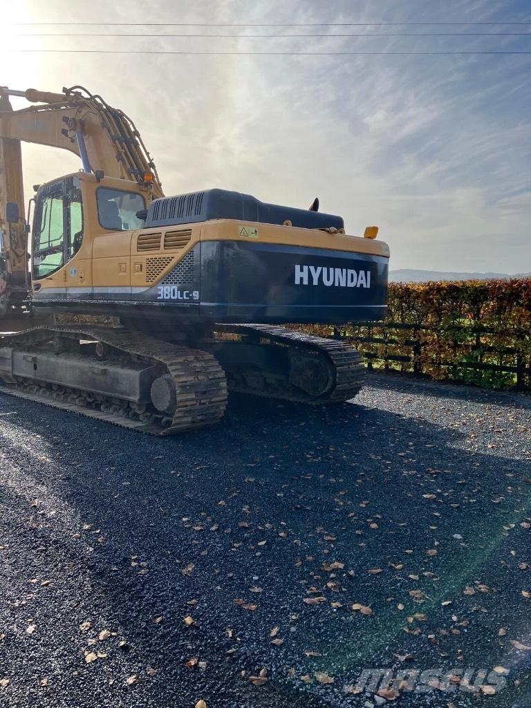 Hyundai 380-9 حفارات زحافة