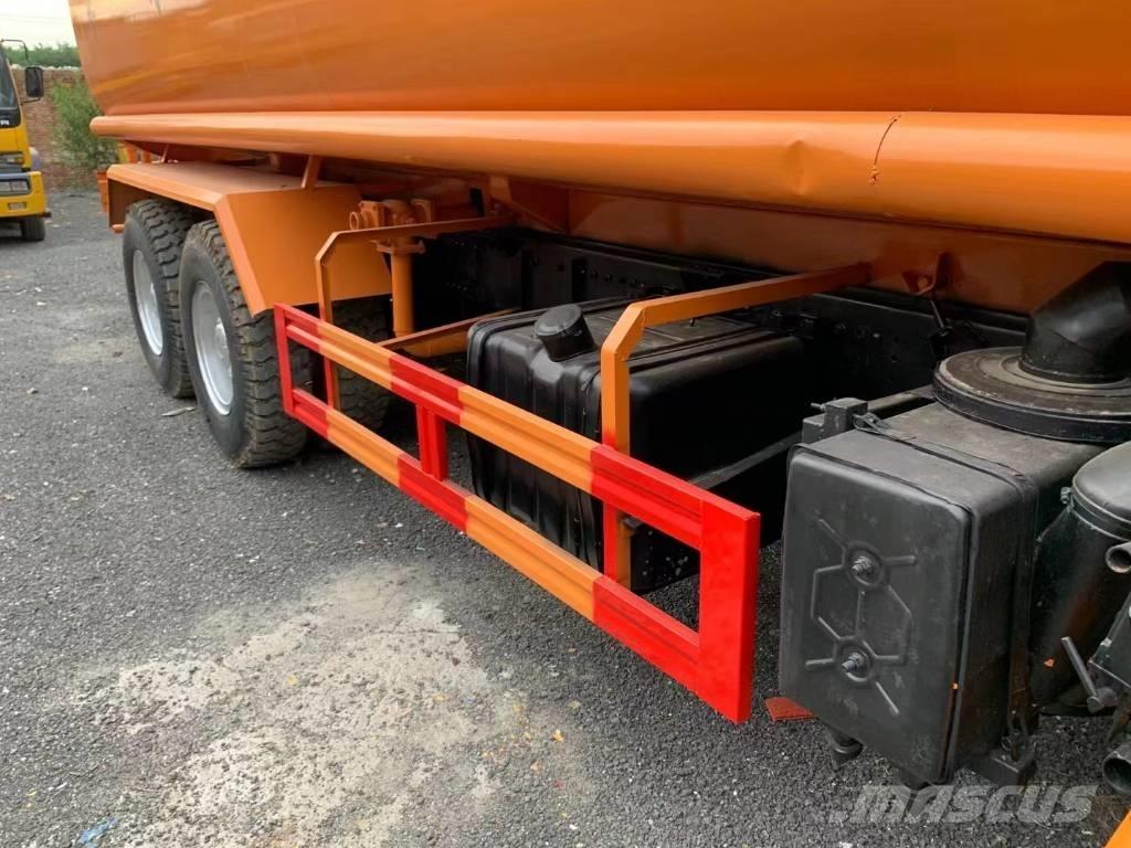 Shacman F3000 6X4 صهاريج مياه