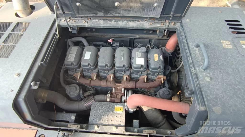 Doosan DX 530 LC-5 حفارات زحافة