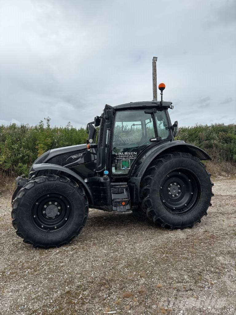 Valtra N 175 A الجرارات