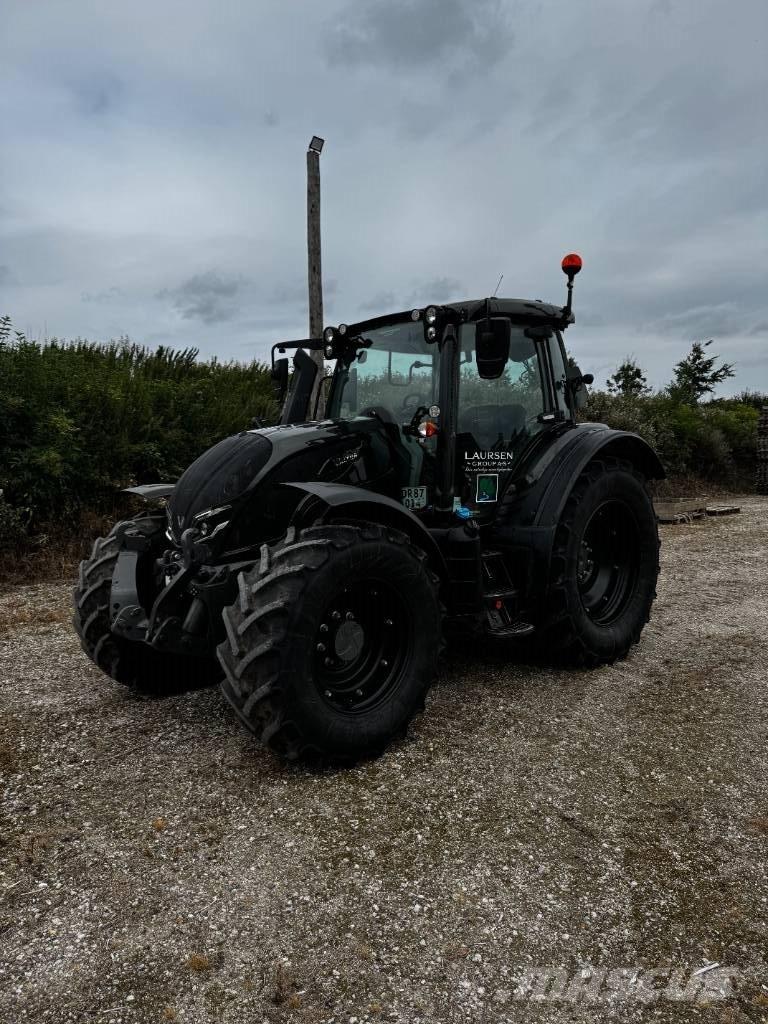 Valtra N 175 A الجرارات